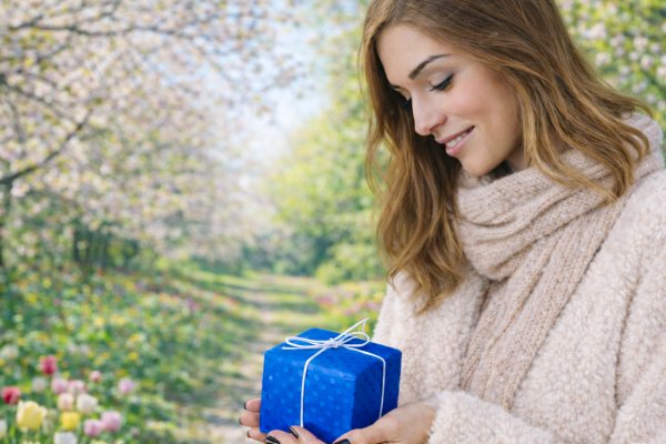 Новость Весенняя акция от «VEREND»: подарки при оформлении заказа